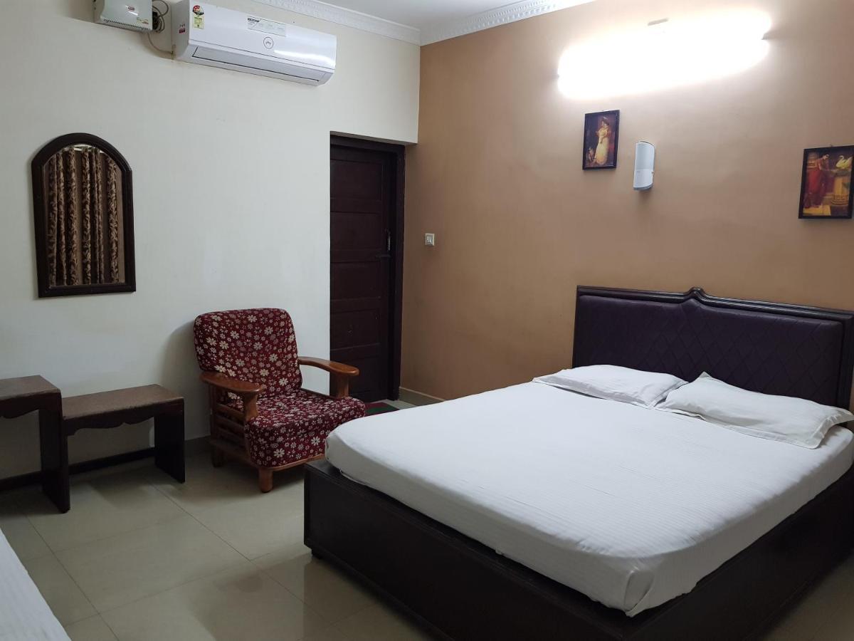 All Seasons Guest House Thiruvananthapuram ภายนอก รูปภาพ