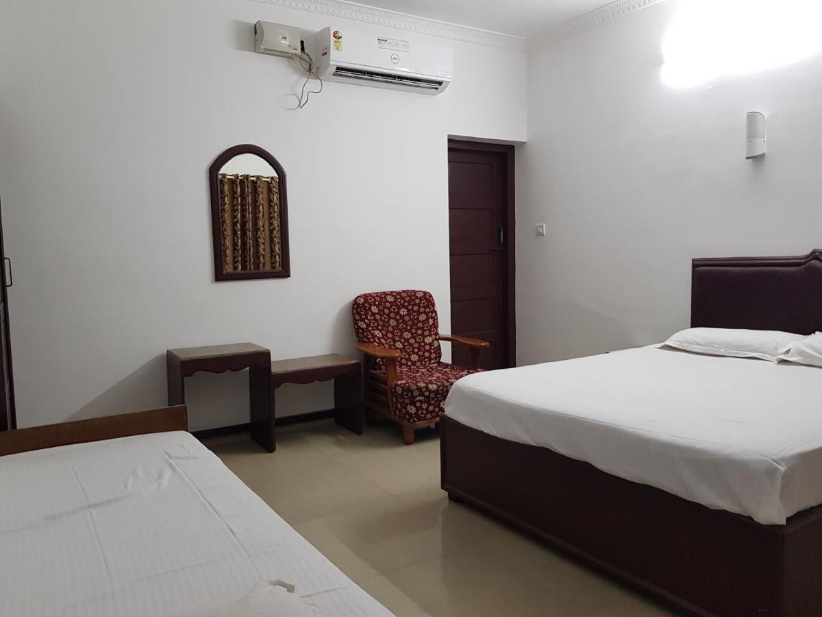 All Seasons Guest House Thiruvananthapuram ภายนอก รูปภาพ